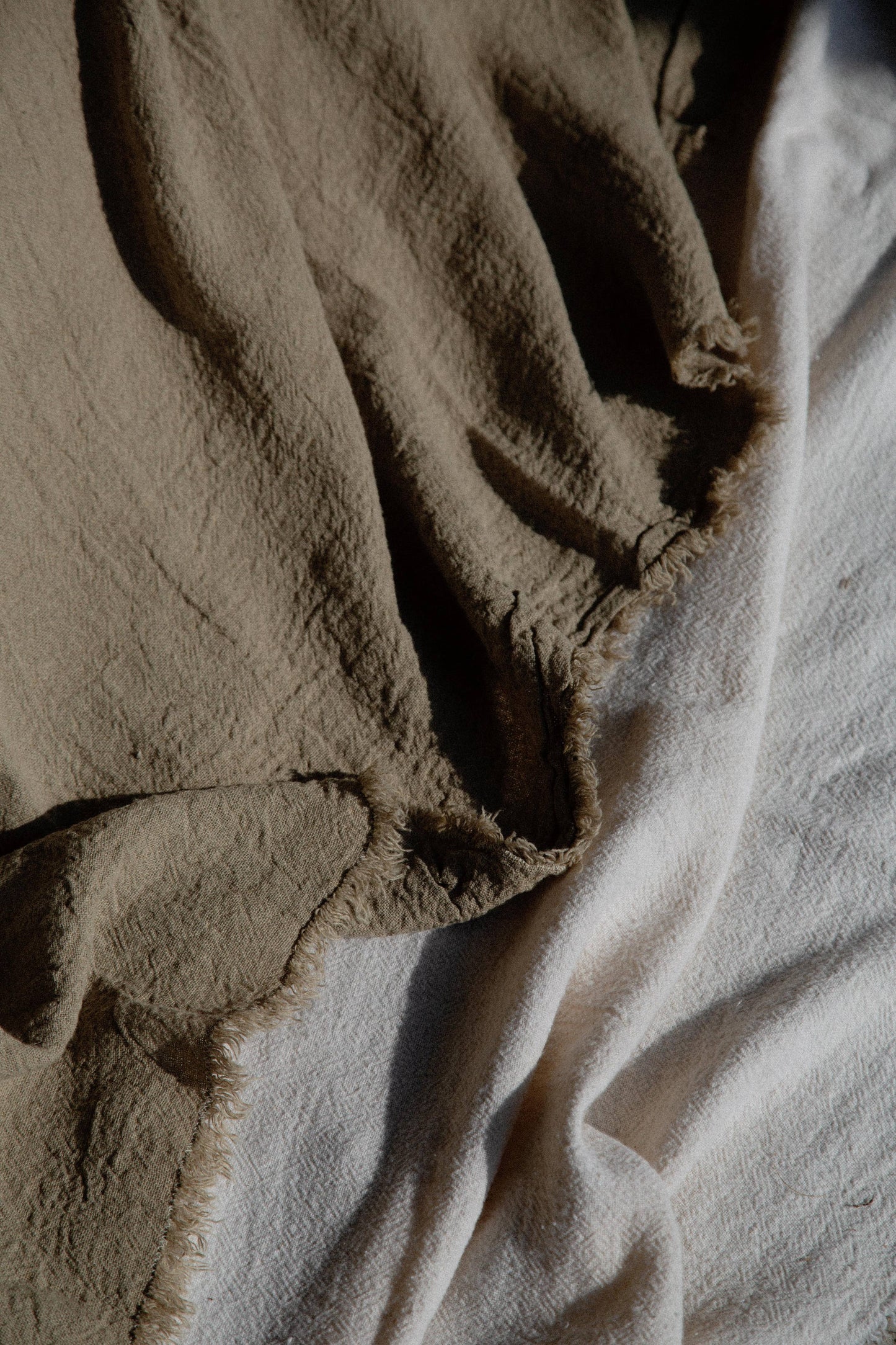 La nappe/le plaid en lin brut: 140 x 200 / Tabac