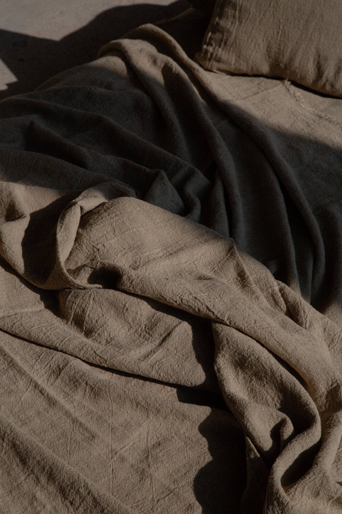 La nappe/le plaid en lin brut: 140 x 200 / Tabac
