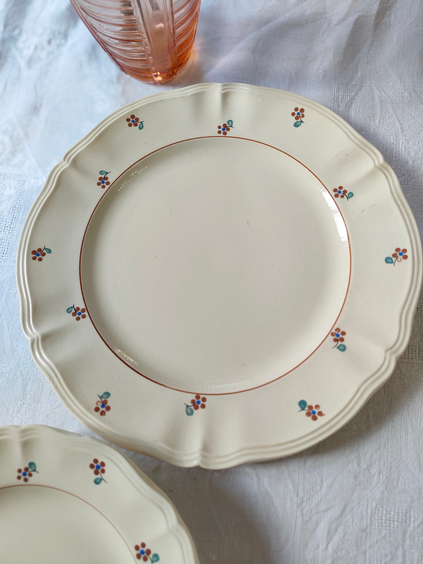 Plat de service Digoin & Sarreguemines modèle Arromanches