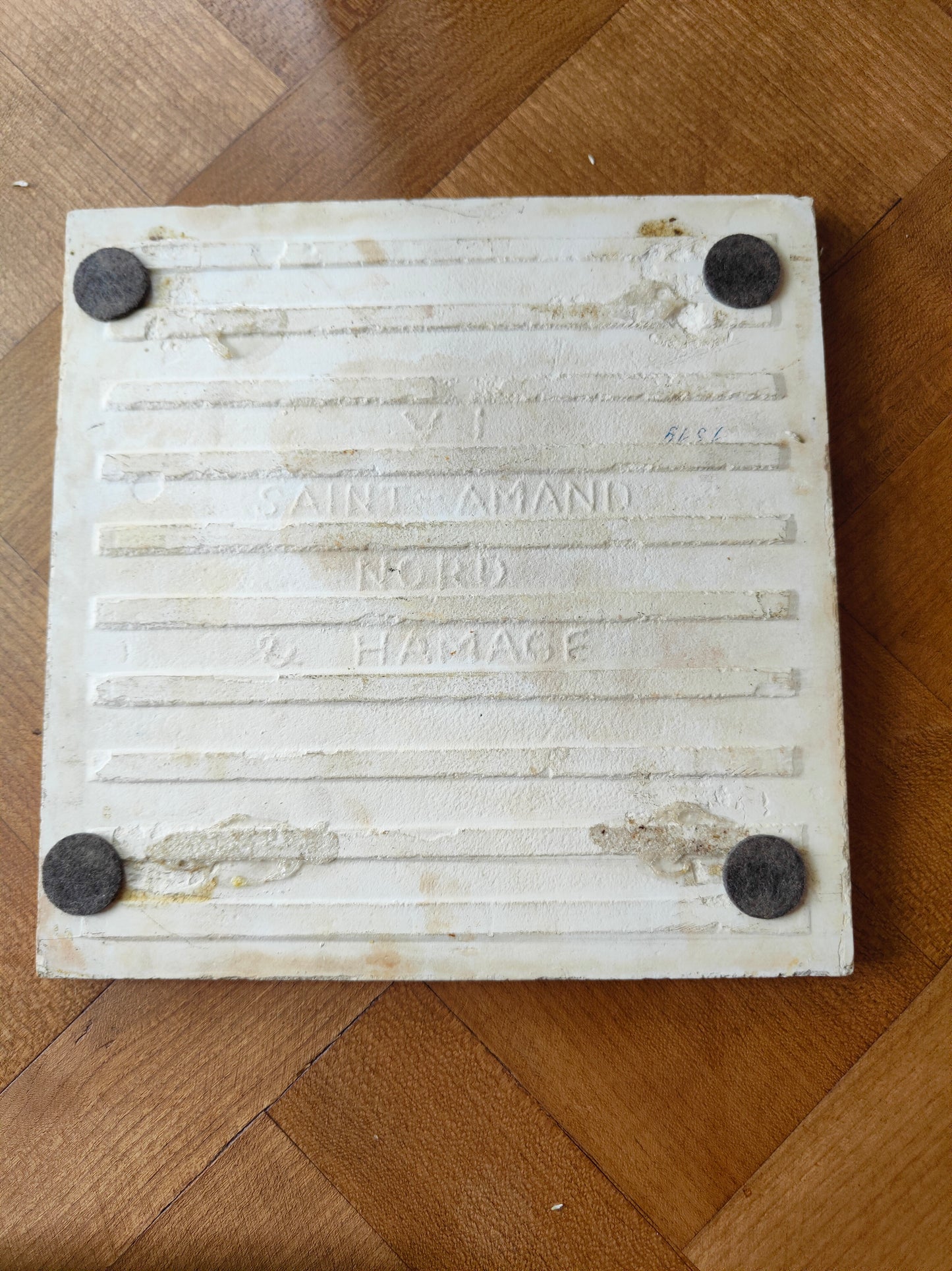Dessous de plat carreau de faïence St Amand Nord Hamage