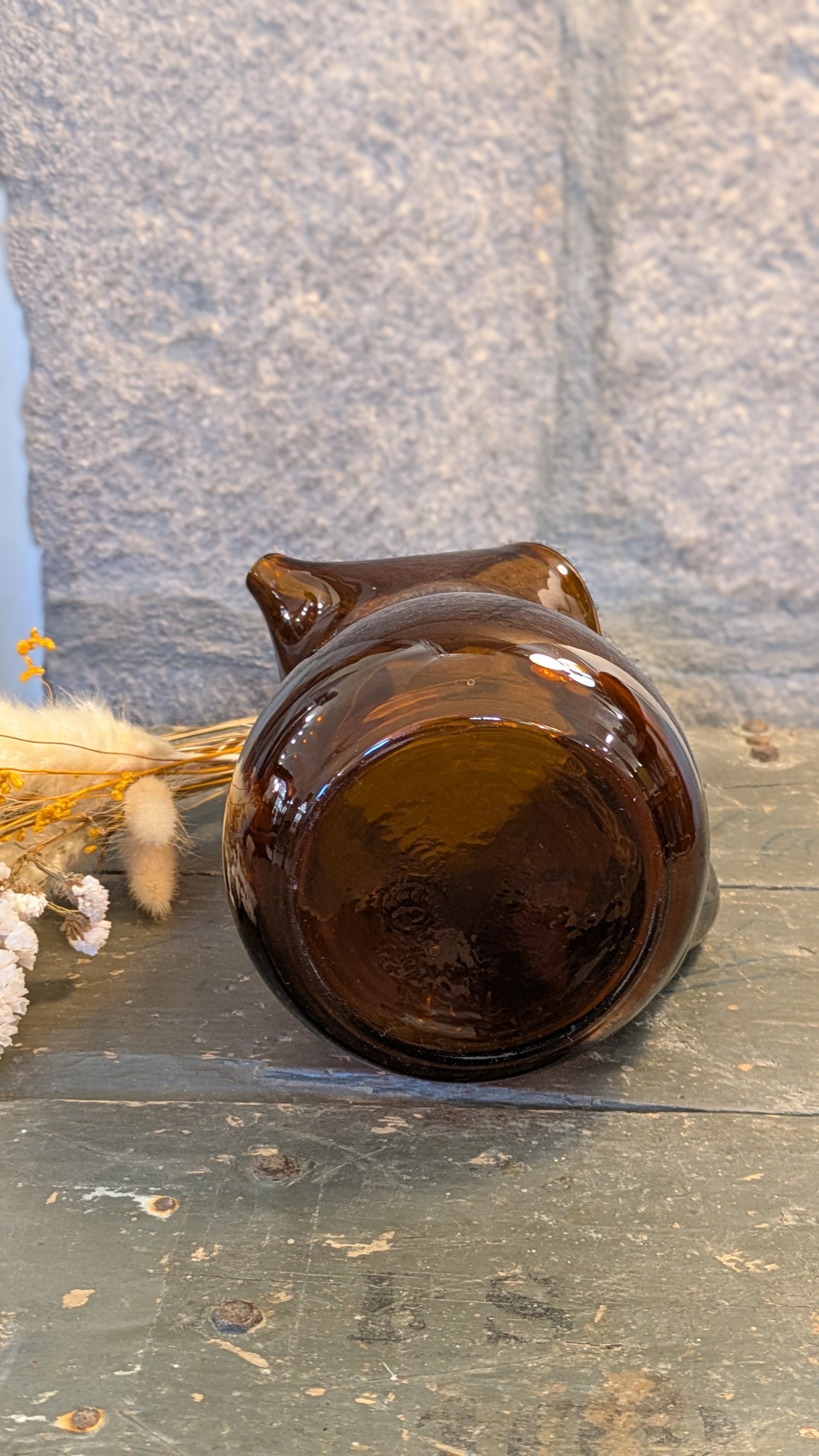 Carafe vintage en verre ambré