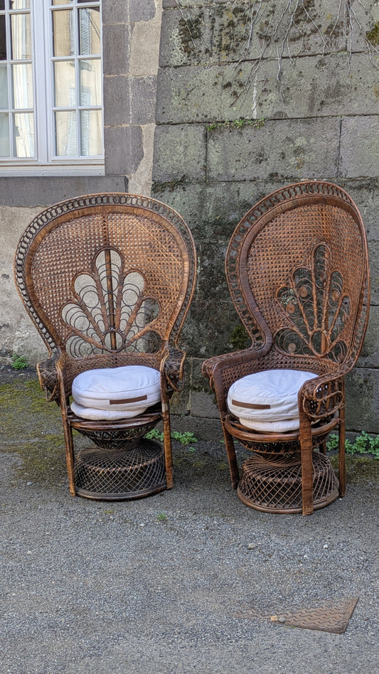 Fauteuils Emmanuelle en Rotin – Icônes des Années 70